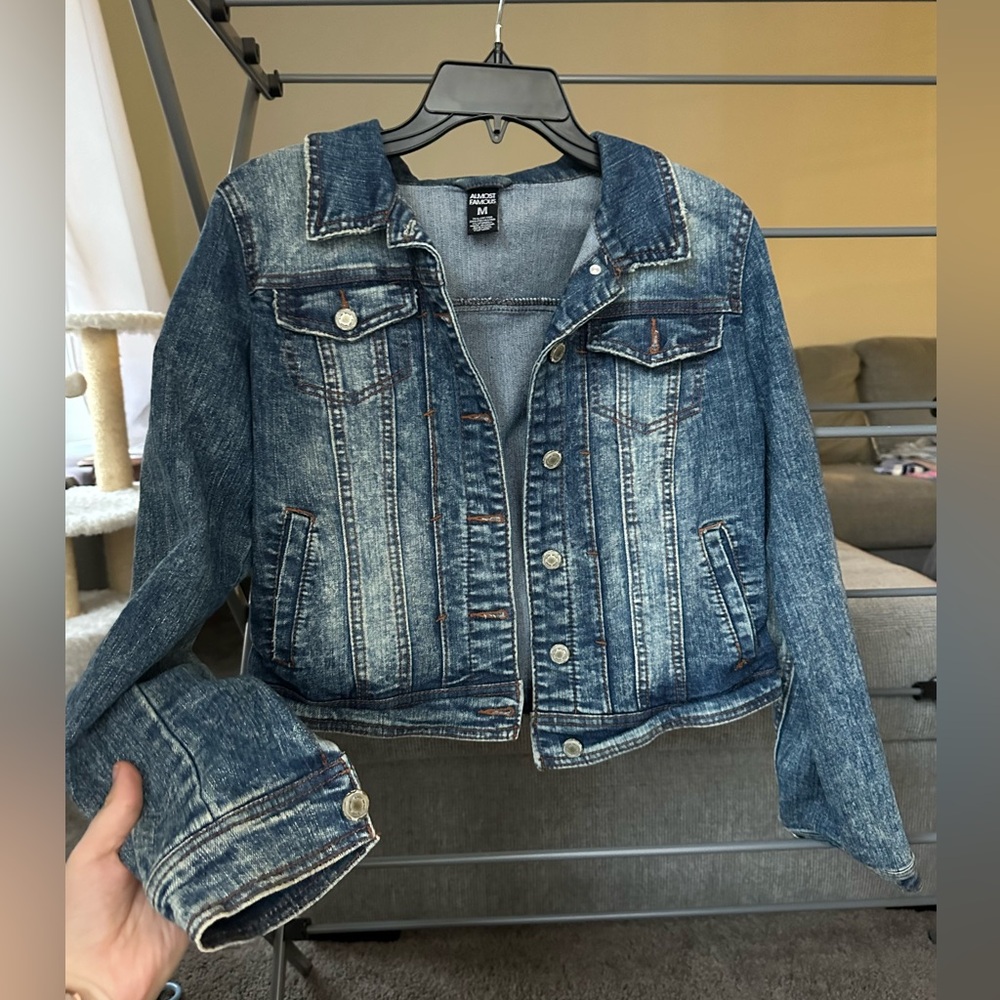 Jean jacket with stretch